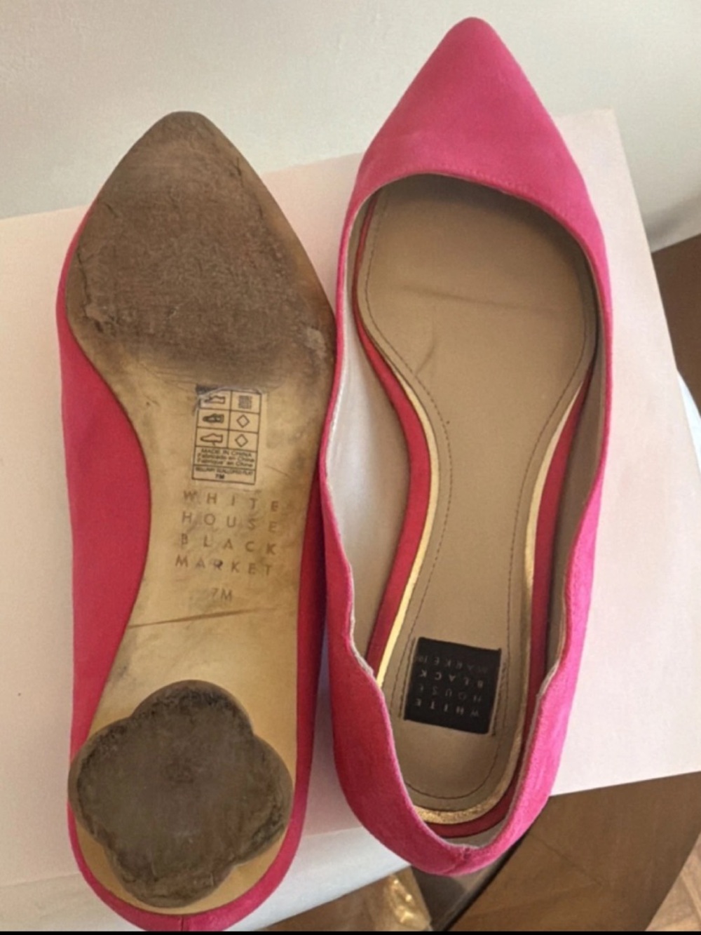 Pointed Suede Flats in Hot Pink with Gold Heels Size 7 Work Summer Night Out - Picture 3 of 4